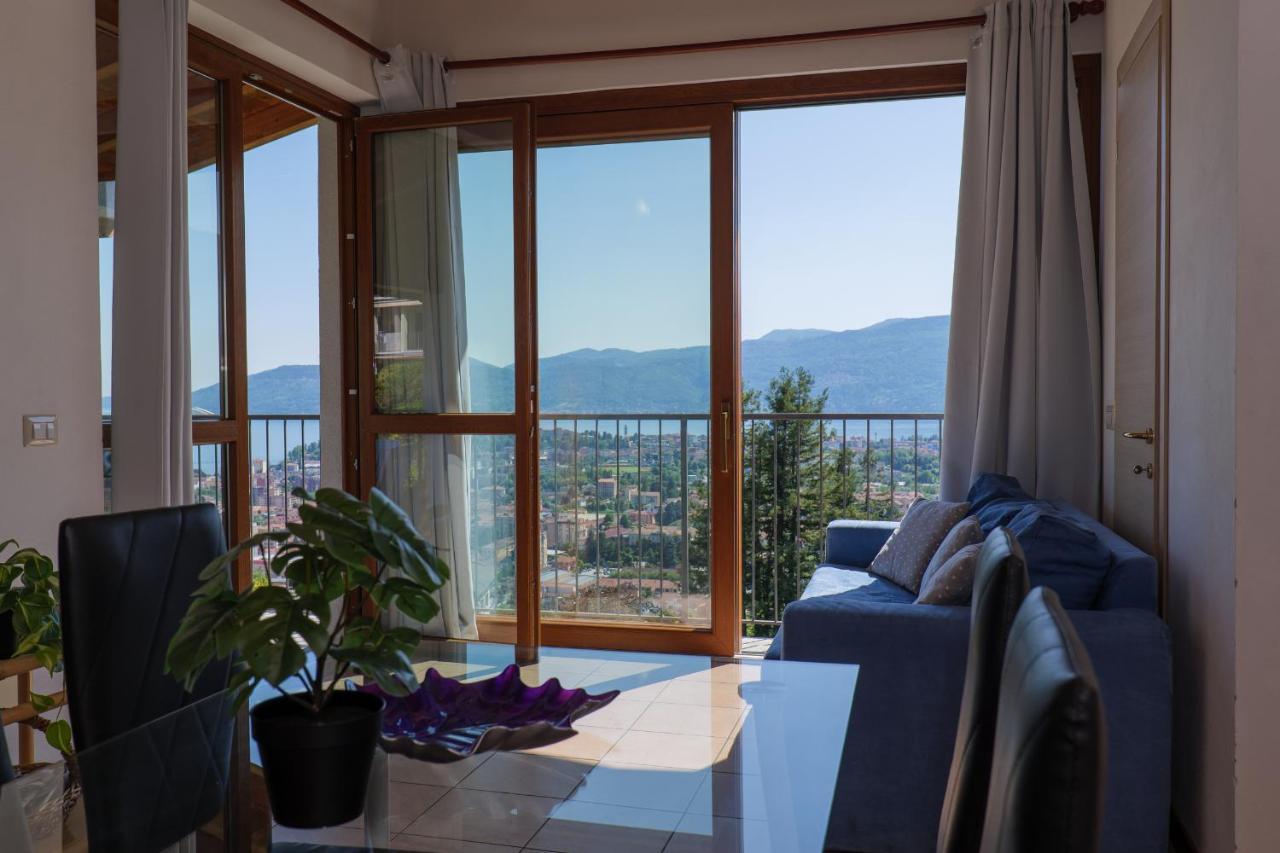 Apartamento Panoramic's loft Verbania Exterior foto